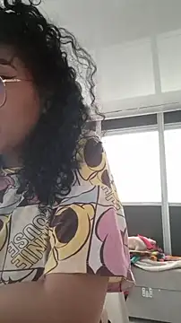 Snapshot of LondonHilton chatting on 02-28-26, 09:27 LondonHilton online show from 02-28-26, 09:27