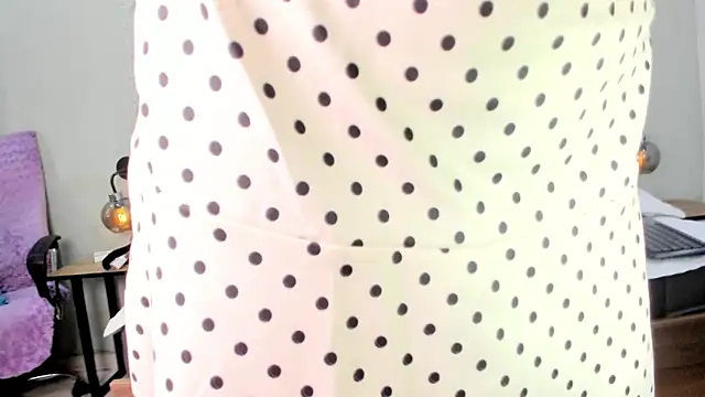 Snapshot of ValeryTrans_ chatting on 06-20-26, 01:25 ValeryTrans online show from 06-20-26, 01:25
