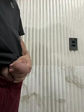 henrique61 online show from 02-10-26, 02:26