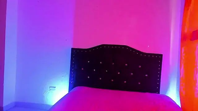 kitty  chs online show from 12-15-25, 12:09