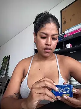 miiabrown18 online show from 10-22-25, 03:34