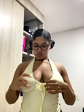 miiabrown18 online show from 10-29-25, 01:30