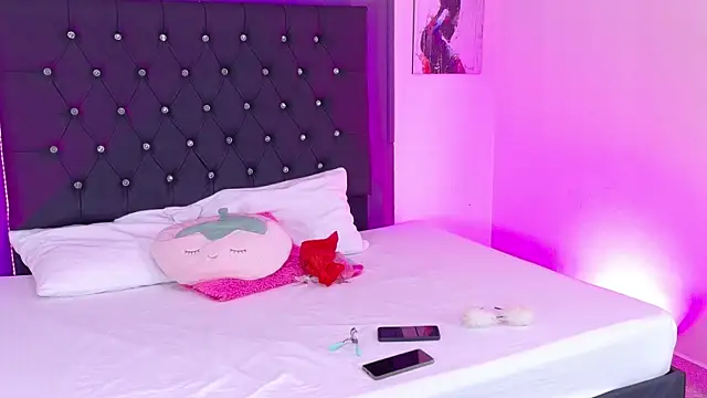 Kataaleya  12 online show from 11-13-25, 11:53