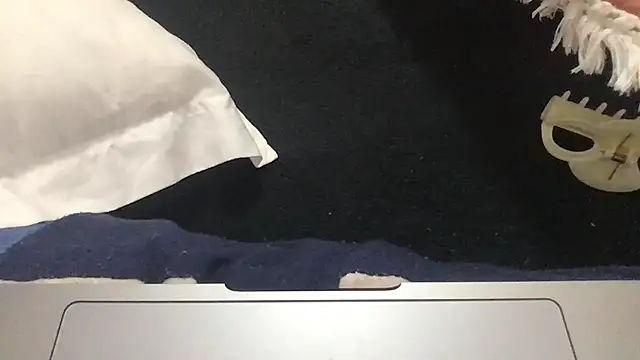 paula19800 online show from 10-17-25, 08:33