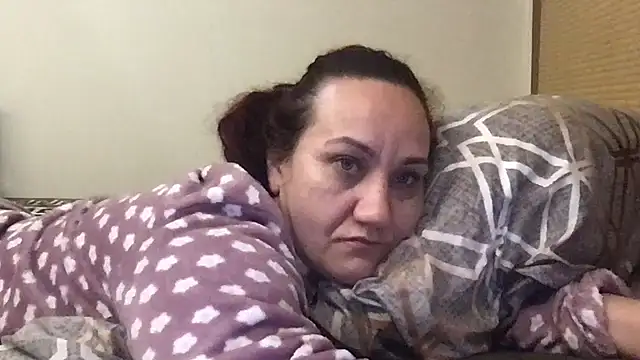 paula19800 online show from 11-22-25, 10:36