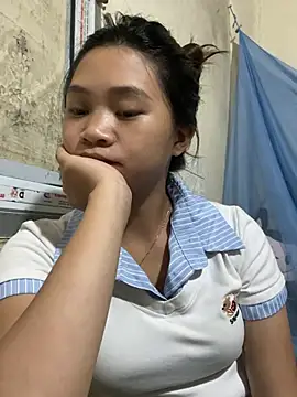 Snapshot of Mayy1 chatting on 07-02-26, 03:23 Mayy1 online show from 07-02-26, 03:23