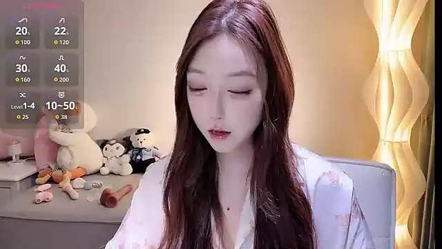 Luna--1 online show from 07-23-26, 01:42
