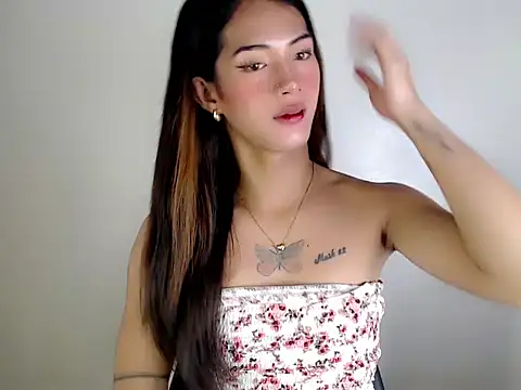 ashley bombshell online show from 10-07-25, 08:17