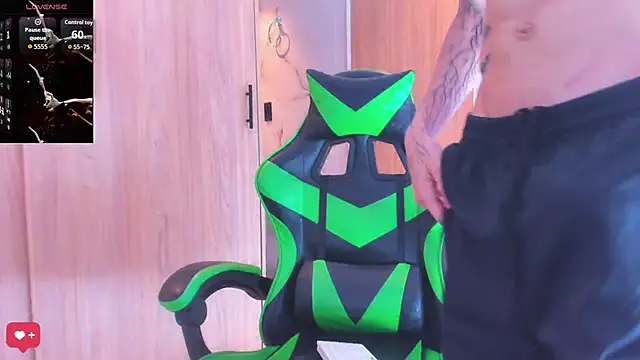 Skinny batman online show from 10-31-25, 04:24