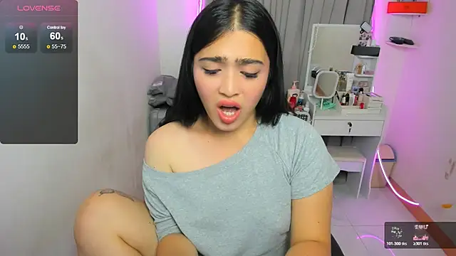 Snapshot of BubbbleButtDemi chatting on 06-18-26, 09:14 BubbbleButtDemi online show from 06-18-26, 09:14