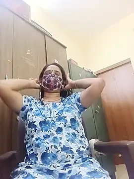 Snapshot of tamil_Boomika chatting on 05-19-26, 06:03 tamil Boomika online show from 05-19-26, 06:03