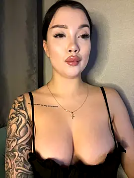 kiss Lissa online show from 12-22-25, 02:14