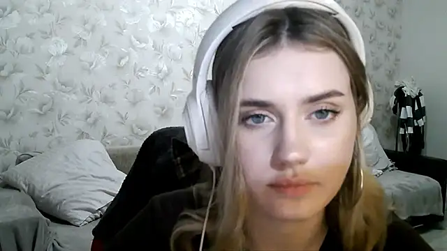 JerrieLoosle online show from 10-10-25, 04:28
