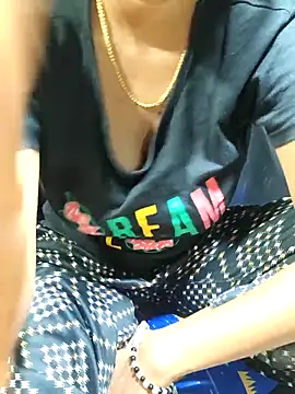 Snapshot of telugu_modal_divya chatting on 02-26-26, 02:43 telugu modal divya online show from 02-26-26, 02:43