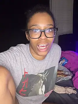 YeahhhitsBreezy online show from 03-05-26, 01:01