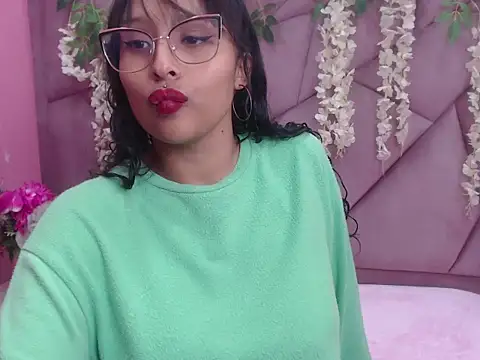 Snapshot of LILI_CANDIES chatting on 09-30-25, 01:16 LILI CANDIES online show from 09-30-25, 01:16