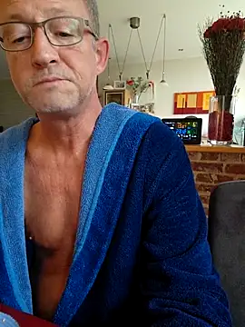 TommyTom76 online show from 11-01-25, 07:43