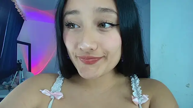 Hinata 21  online show from 01-05-26, 08:34