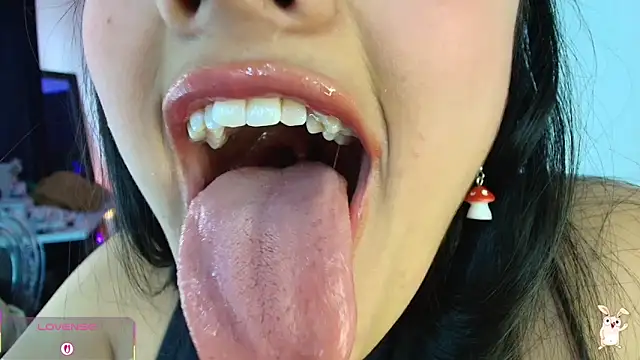 Hinata 21  online show from 04-13-26, 09:09