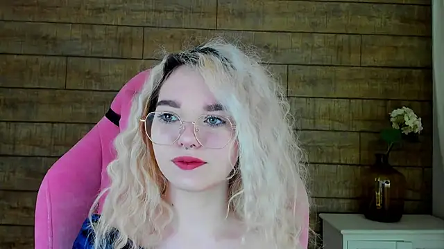 AnnaDelon online show from 10-17-25, 04:04