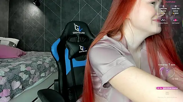 Red FoxGirl online show from 10-24-25, 05:31