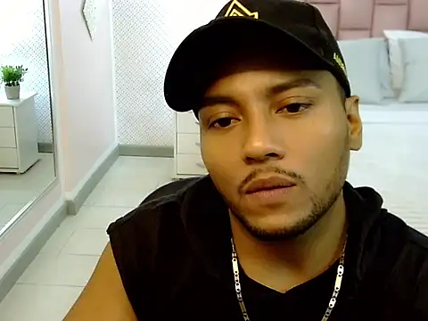 Max Rivers online show from 10-05-25, 07:56