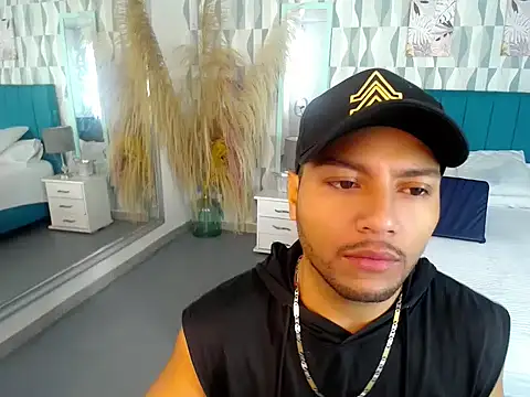 Max Rivers online show from 10-06-25, 12:24