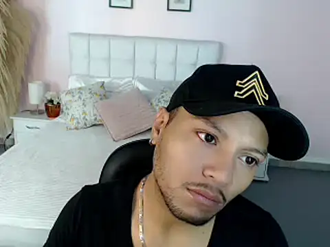 Max Rivers online show from 10-11-25, 12:15