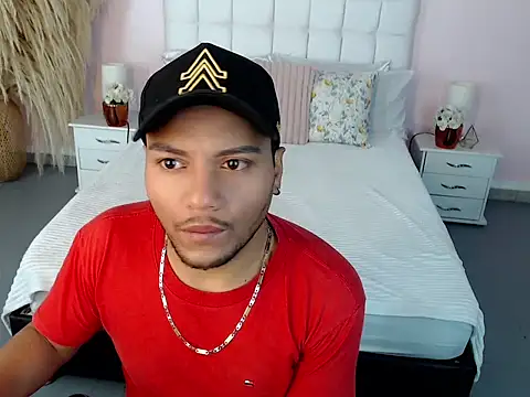 Max Rivers online show from 10-16-25, 12:06
