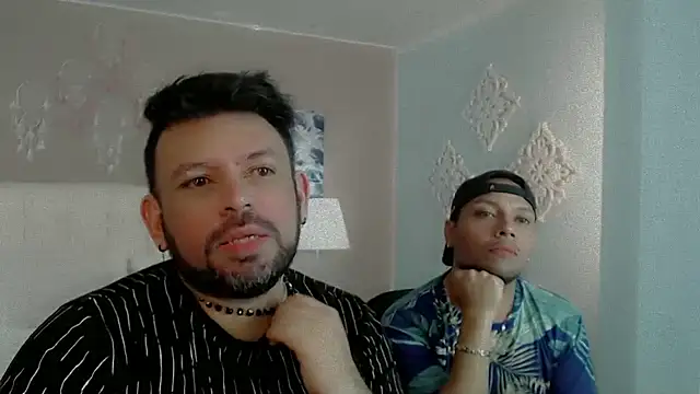 Max Rivers online show from 10-21-25, 07:20