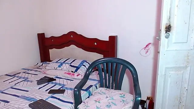 Snapshot of lorenacapelli chatting on 12-02-25, 11:34 lorenacapelli online show from 12-02-25, 11:34