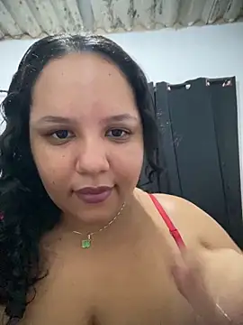 Snapshot of EggedGrowth chatting on 02-14-26, 10:50 EggedGrowth online show from 02-14-26, 10:50