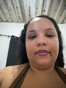 Snapshot of EggedGrowth chatting on 02-20-26, 12:18 EggedGrowth online show from 02-20-26, 12:18