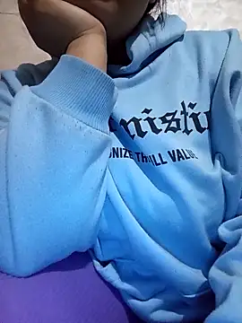 lily sx online show from 04-08-26, 12:32