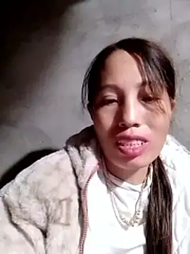 Snapshot of Sera_sexy01 chatting on 11-18-25, 06:23 Sera sexy01 online show from 11-18-25, 06:23