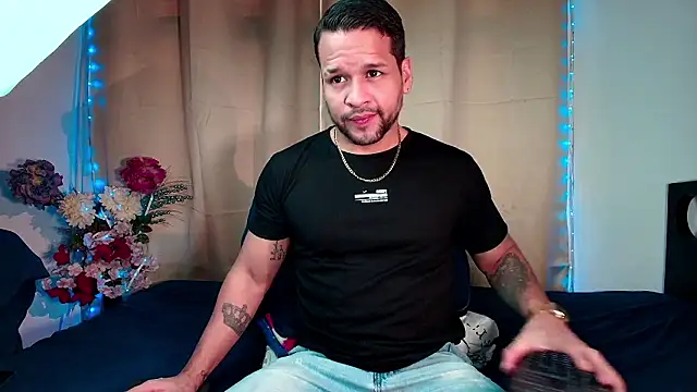 LucasGaeel online show from 02-01-26, 02:15