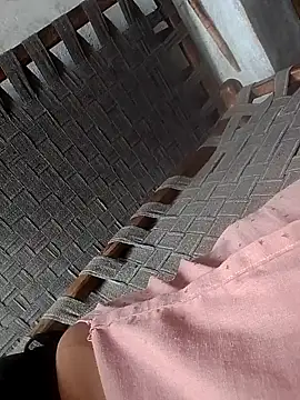 Cuty nensi online show from 09-28-25, 05:02