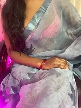 Snapshot of sweet-ananya23 chatting on 09-25-25, 04:27 sweet-ananya23 online show from 09-25-25, 04:27