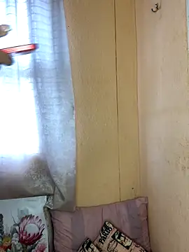 Caramel102004 online show from 11-03-25, 11:44