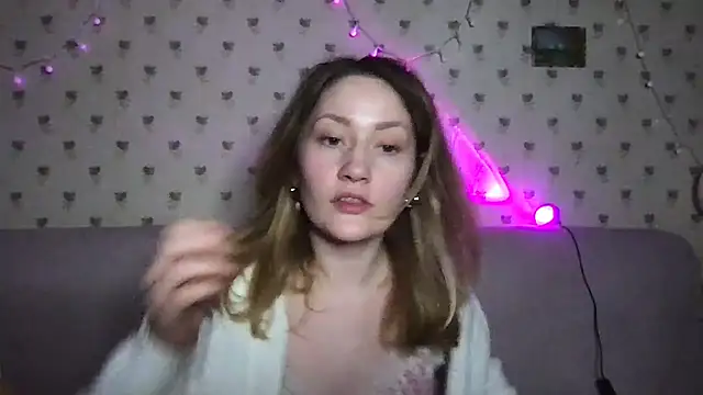 Snapshot of Veyriona chatting on 11-09-25, 07:23 Veyriona online show from 11-09-25, 07:23