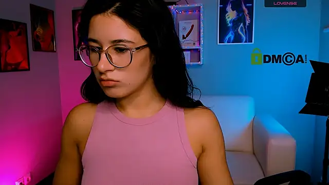 Snapshot of lia_make_love chatting on 10-16-25, 05:03 lia make love online show from 10-16-25, 05:03