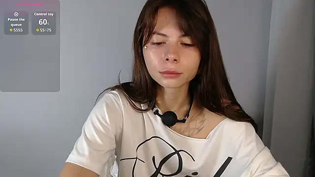 Snapshot of BellaAbey chatting on 07-17-26, 10:14 BellaAbey online show from 07-17-26, 10:14