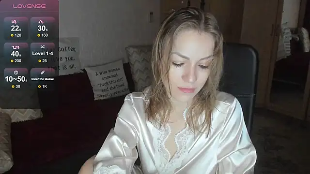 Tiffany Bates online show from 05-11-26, 03:34