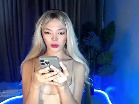 Snapshot of Asian_briee143xx chatting on 04-16-26, 04:30 Asian briee143xx online show from 04-16-26, 04:30