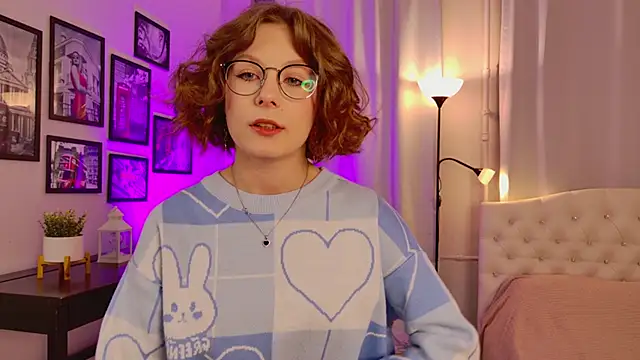 Bubblegum Babe  online show from 09-30-25, 08:14