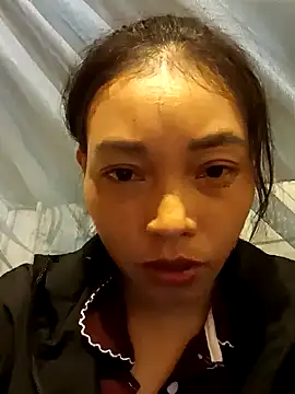 Snapshot of Phiny_xx chatting on 09-29-25, 02:22 Phiny xx online show from 09-29-25, 02:22