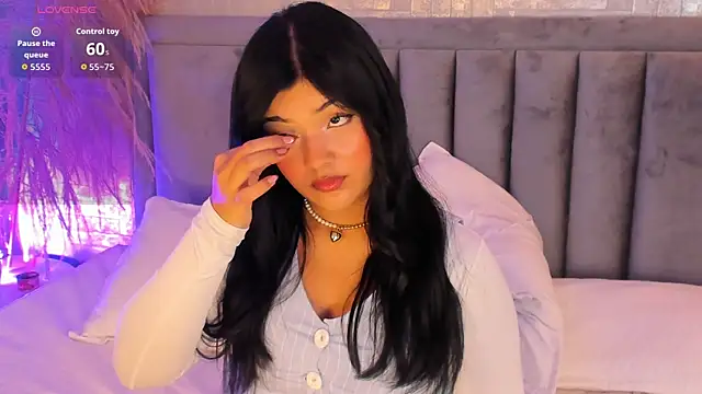 EmmaBlossom online show from 11-02-25, 03:03