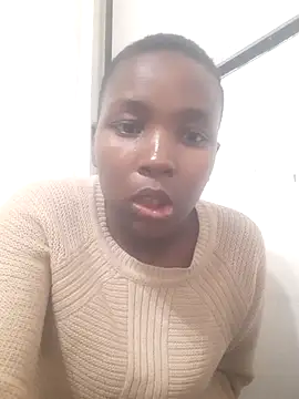 Snapshot of QueenLanaL chatting on 10-08-25, 02:36 QueenLanaL online show from 10-08-25, 02:36