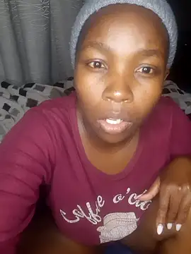 Snapshot of QueenLanaL chatting on 10-13-25, 10:43 QueenLanaL online show from 10-13-25, 10:43