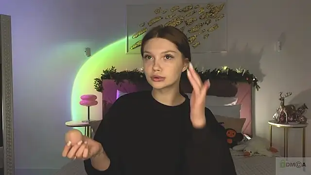 Nicole Broown  online show from 01-15-26, 09:18